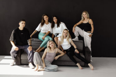 А вы знали, что один из наших тренеров в детстве бросил танцы из-за… трусов?