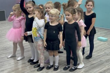 А вы знали, что один из наших тренеров в детстве бросил танцы из-за… трусов?